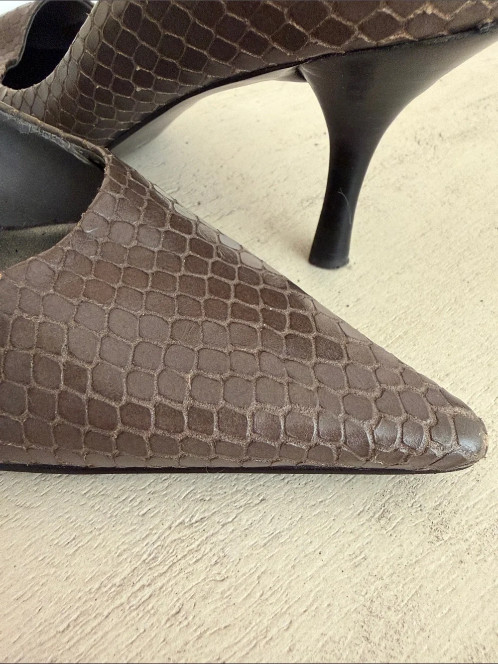 Nine West Gray Snakeskin-Textured Pointed Toe Pumps